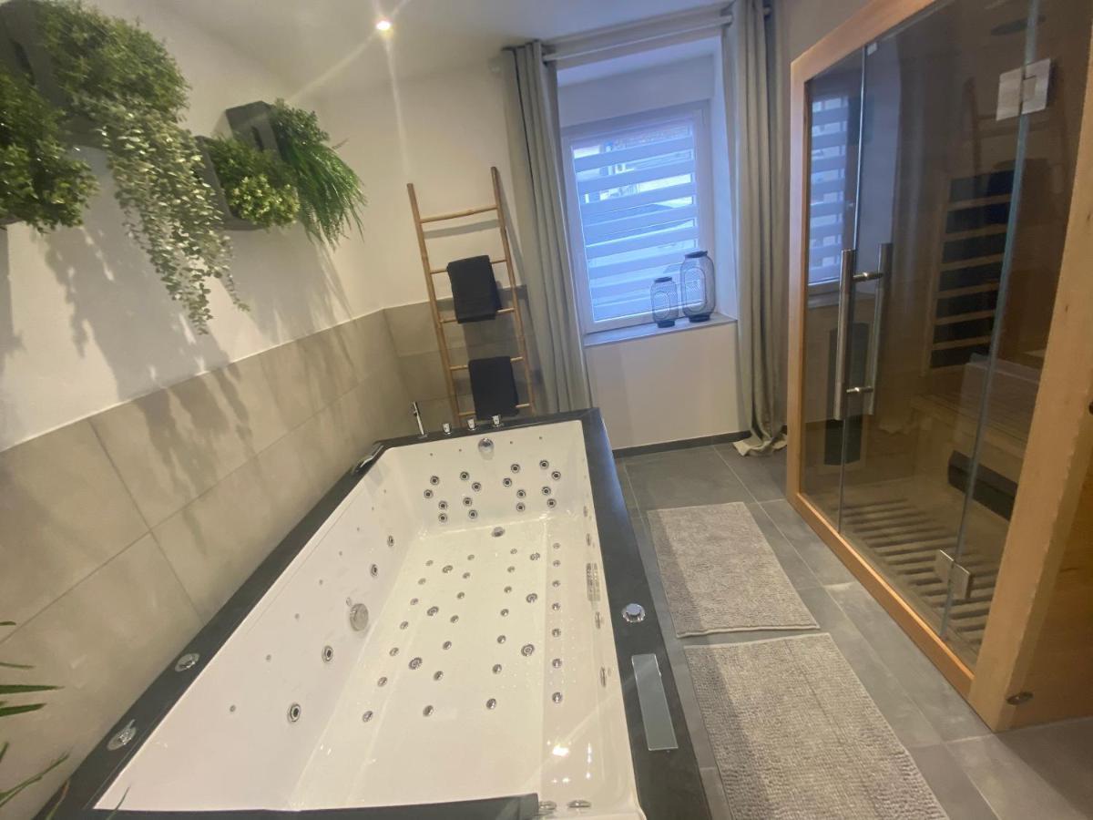 Love Room Cocooning & Spa Epinal Exterior photo