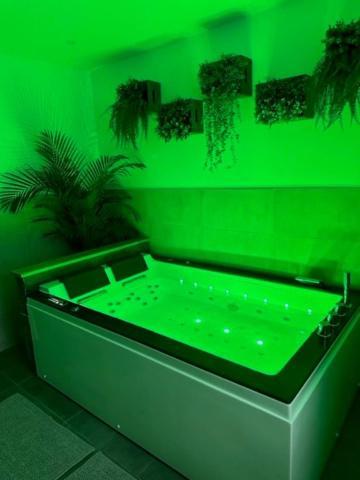Love Room Cocooning & Spa Epinal Exterior photo